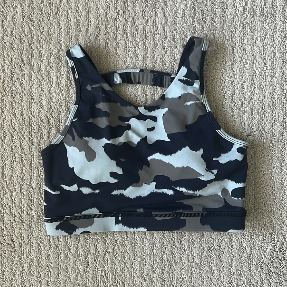 Mono B workout set. Never worn!